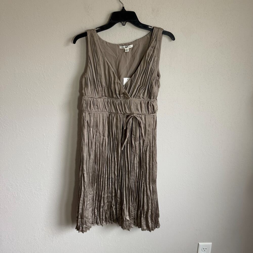 NWT Banana Republic Athena Taupe Gray Crinkle Pleated V-Neck Satin Dress Women 8